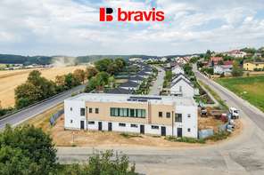 Prodej nebytového prostoru o dispozici 1+ kk, 41,3m², v moderní novostavbě polyfunkčního domu, Lipůvka u Brna, parkovací stání v ceně