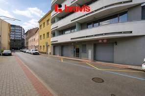 Pronájem bytu 1+kk, Brno - střed, ulice Rumiště, balkon, garážové stání, sklep