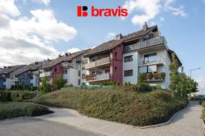 Pronájem moderního bytu 3+kk, ul. Višňová, Moravany u Brna, terasa, garáž, park. stání, klimatizace