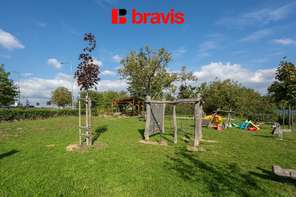 Pronájem moderního bytu 3+kk, ul. Višňová, Moravany u Brna, terasa, garáž, park. stání, klimatizace