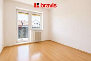 Pronájem bytu 3+kk, Brno - Řečkovice, Nachová ulice, částečně zařízený, balkon, sklep, žádaná lokalita