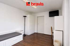 Pronájem bytu 1+1 35 m², Brno - Bohunice ul. Neužilova, balkon, vybavený