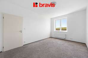 Výjimečný byt 4+kk se střešní terasou 50 m², ul. U Leskavy, Brno – Starý Lískovec, parkovací staní
