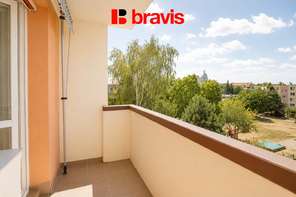 Pronájem zrekonstruovaného bytu 2+1, Židlochovice, šatna, balkon, sklep