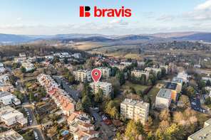 Prodej prostorného bytu určeného k rekonstrukci, 3+1, dvě lodžie, sklep, 110 m2, Brno-Komín