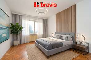 Prodej prostorného bytu určeného k rekonstrukci, 3+1, dvě lodžie, sklep, 110 m2, Brno-Komín