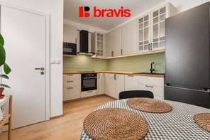 Prodej bytu 2+1, 61 m² s balkonem, Brno - Židenice, ulice Karáskovo náměstí