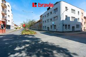 Prodej bytu 2+1, 61 m² s balkonem, Brno - Židenice, ulice Karáskovo náměstí