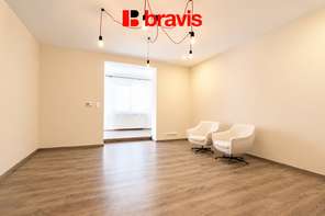 Pronájem bytu 2+kk na ulici Hraničky, Brno-Bohunice, zahrada, balkon, parkovací místo v ceně