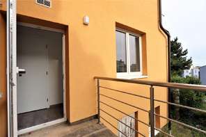 Pronájem bytu 2+kk na ulici Hraničky, Brno-Bohunice, zahrada, balkon, parkovací místo v ceně