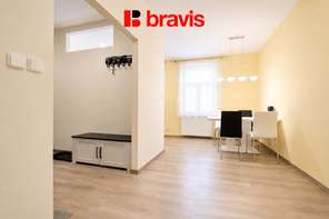 Pronájem bytu 2+kk na ulici Hraničky, Brno-Bohunice, zahrada, balkon, parkovací místo v ceně