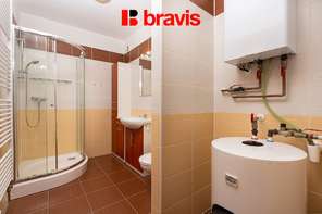 Prodej bytu 1+kk, ul. Bernáčkova, Brno - Dolní Heršpice, garáž, sklep, komora, balkon, klimatizace, 60 m²