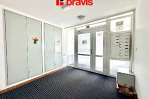 Prodej bytu 1+kk, ul. Bernáčkova, Brno - Dolní Heršpice, garáž, sklep, komora, balkon, klimatizace, 60 m²