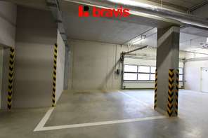 Garage space for rent, Brno - Ponava, Reissigova Street, suitable for SUVs, 15m²