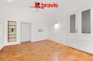Prodej výjimečného bytu 3+kk, Brno- centrum, Jakubské náměstí, balkón, zimní zahrada.