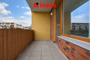 Pronájem bytu 3+kk, Brno - Starý Lískovec, ulice U Leskavy, šatna, částečně zařízený, balkon