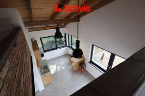 Pronájem kanceláře, loft, Brno - Husovice. Parkování před domem
