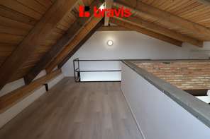 Pronájem kanceláře, loft, Brno - Husovice. Parkování před domem
