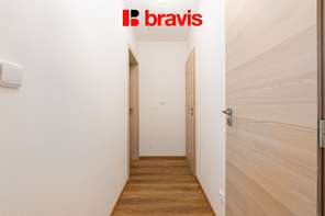 Pronájem krásného bytu 2+kk, 79m2, ulice Mezírka, Brno - střed, terasa, šatna, klimatizace, internet.