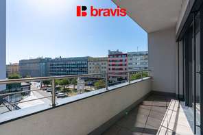Pronájem krásného bytu 2+kk, 79m2, ulice Mezírka, Brno - střed, terasa, šatna, klimatizace, internet.