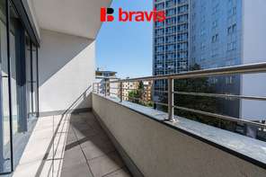 Pronájem krásného bytu 2+kk, 79m2, ulice Mezírka, Brno - střed, terasa, šatna, klimatizace, internet.