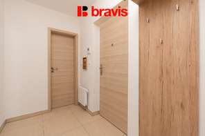 Pronájem krásného bytu 2+kk, 79m2, ulice Mezírka, Brno - střed, terasa, šatna, klimatizace, internet.