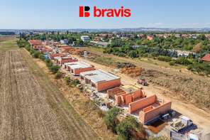 Prodej moderní, nízkoenergetické novostavby, byt 3+kk, 66,9m², Tuřany, terasa, možnost sklepa a parkování