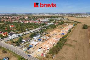 Prodej moderní, nízkoenergetické novostavby, byt 4+kk, 80,6m², Tuřany, dvě terasy, zahrada 56,6m² možnost sklepa a parkování