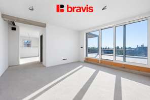 Prodej novostavby luxusního bytu 4+kk, 103,4 m², Horní Heršpice, terasa s dechberoucím výhledem 57,24 m², 2x parkování, sklep