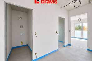Prodej novostavby luxusního bytu 4+kk, 103,4 m², Horní Heršpice, terasa s dechberoucím výhledem 57,24 m², 2x parkování, sklep