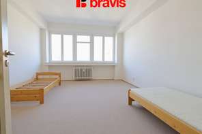 Pronájem bytu 2+1+pracovna, ul. Cihlářská, balkón, internet
