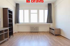 Pronájem bytu 2+1+pracovna, ul. Cihlářská, balkón, internet