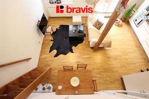 Pronájem bytu 2+kk, ul. Dřevařská, Brno - Veveří, částečně zařízený, klimatizace, spací galerie, šatna, dvě terasy