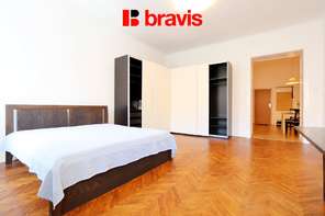 Prodej prostorného bytu 1+1, ulice Slovákova, Brno - Veveří, zařízený, výtah, komora, sklep