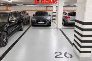 Pronájem garážového stání Pekárenský dvůr, Brno -  Zábrdovice, 13 m²