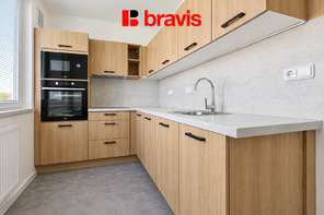 Pronájem prostorného bytu 3+1, 75 m², balkon, sklep, Brno – Turgeněvova