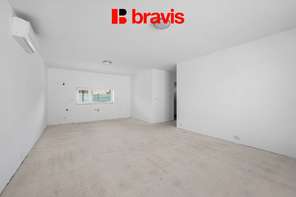Prodej novostavby 3+kk se zahradou 362 m² ve Vítonicích u Znojma, tepelné čerpadlo, klimatizace