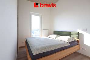 Pronájem bytu 2+kk 37 m², ul. Bohunická, kompletně zařízený, sklep, parkovací stání, výtah, internet v ceně