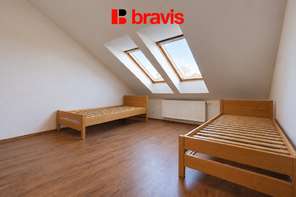 Pronájem bytu 3+kk 76 m², Brno - Staré Brno, šatna, komora, lodžie, dochozí vzdálenost na náplavku