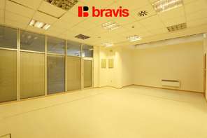 Pronájem obchodních prostor, 277 m², ulice Žerotínova, Vyškov, možnost přestavby, garážové stání