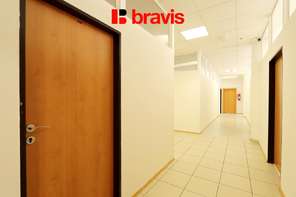 Pronájem obchodních prostor, 277 m², ulice Žerotínova, Vyškov, možnost přestavby, garážové stání