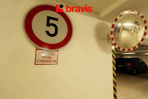 Pronájem obchodních prostor, 277 m², ulice Žerotínova, Vyškov, možnost přestavby, garážové stání