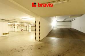 Pronájem obchodních prostor, 277 m², ulice Žerotínova, Vyškov, možnost přestavby, garážové stání