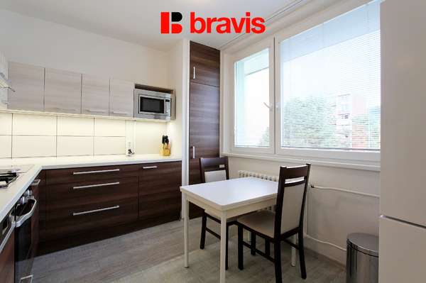 Pronájem bytu 1+1, ul. Olbrachtovo nám., Brno - Komín, balkon, částečně zařízený