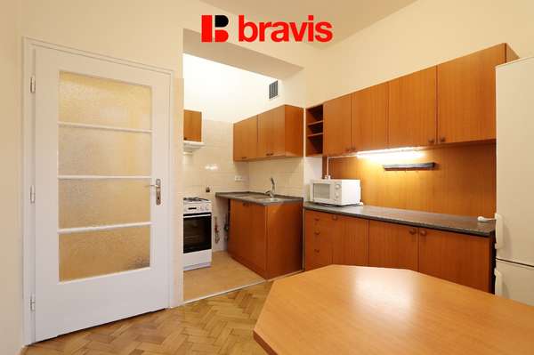 Pronájem bytu 1+1, Brno - střed, ul. Mezírka, balkon, šatna, částečně zařízený