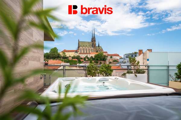 Pronájem luxusního mezonetového bytu 3+kk, ul. Soukenická, Brno - Staré Brno, vybavený, balkon, terasa, vířivka, 2x parkování