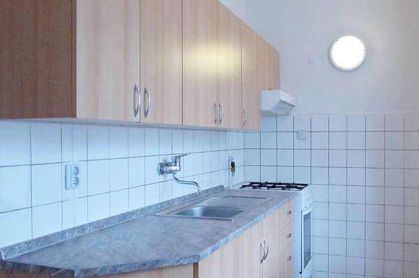 Podnájem bytu 2+1, Brno - Štýřice, nezařízený, balkon, pěkná a klidná lokalita, dobrá dostupnost do centra města, blízko Spielberk Office Center