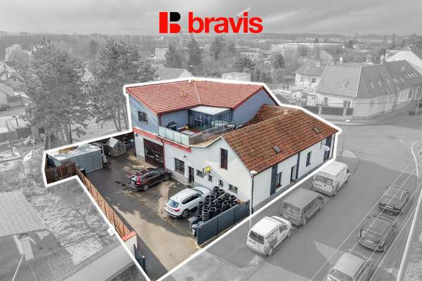 Prodej RD: bydlení spojeného s podnikáním, Brno - Holásky, byt 4+KK (140m2), dva obchodní prostory, parkování