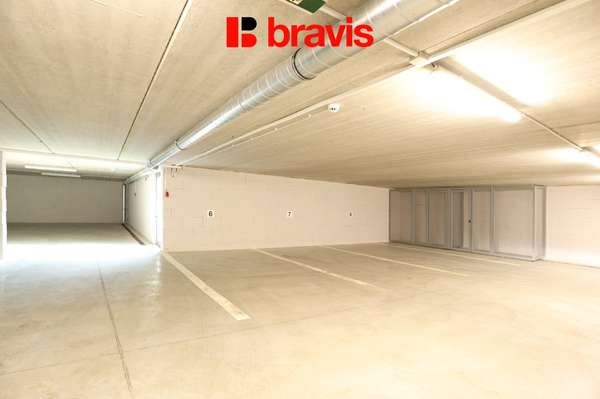 Pronájem garážového stání, Brno - Maloměřice, ulice Selská