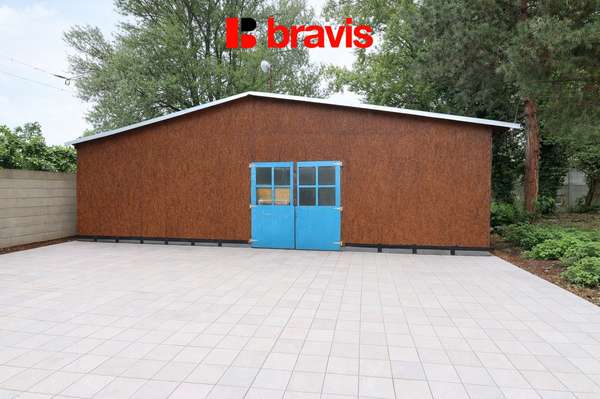 Pronájem skladovacího prostoru v uzamčeném areálu, Dukelská třída Brno - Husovice, více prostorů